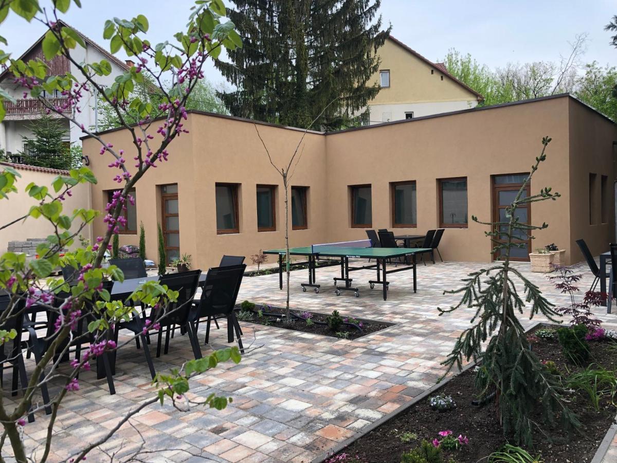 Second Home Apartments Miskolctapolca Bagian luar foto